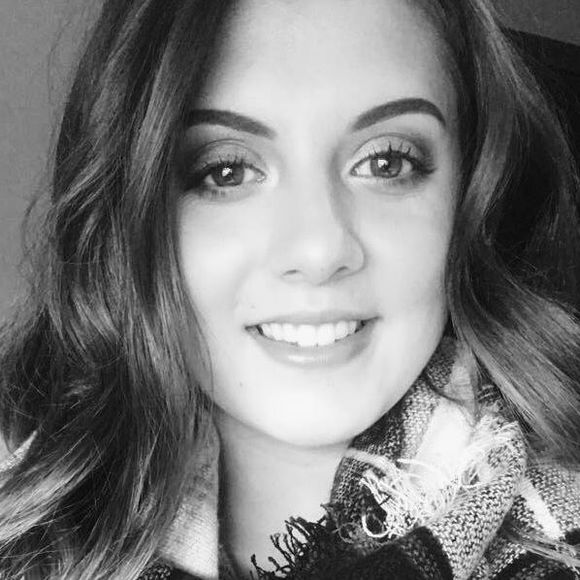 Meet your Posher, Cassidy - Picture 1 of 1